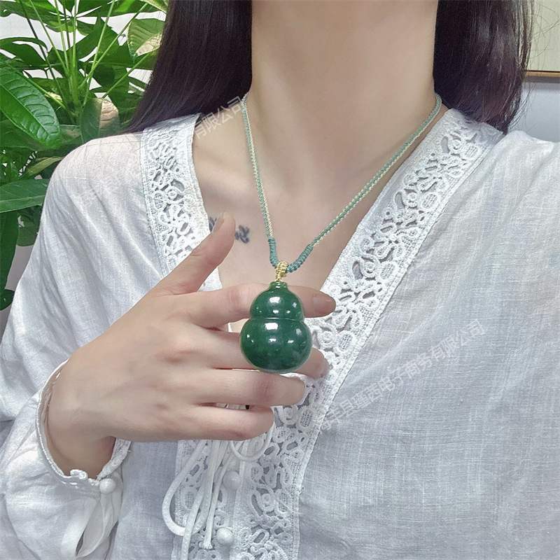 Kalung Liontin Labu Giok Hetia - Necklace Pendant ulasan dan harga