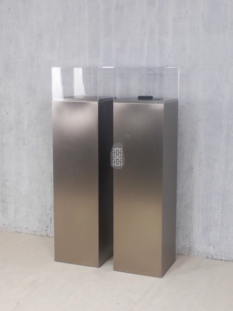 Stand Pajangan Pakaian Baja Ta - Jewelry Watches Brands ulasan dan harga
